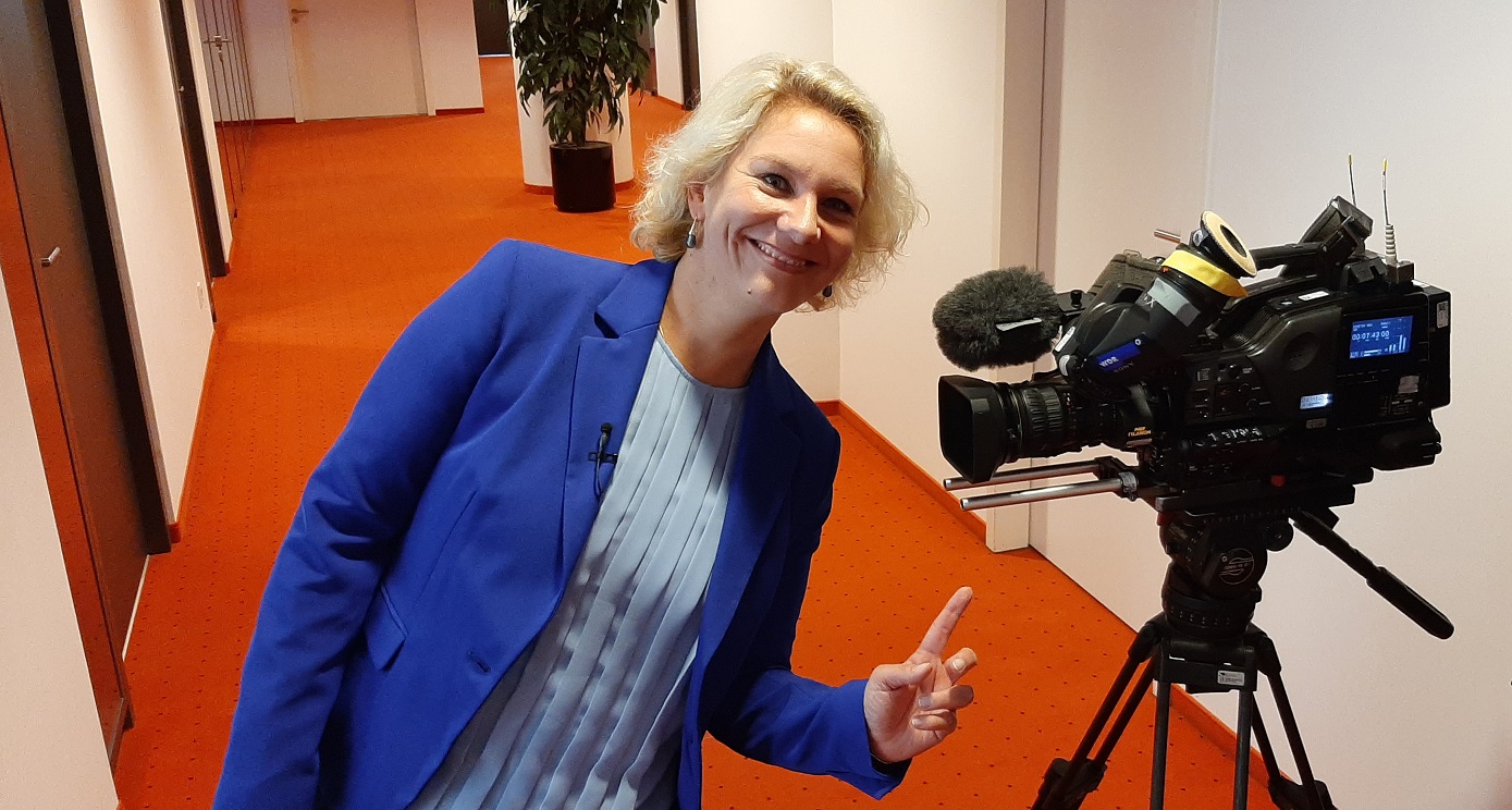 Nicole Mutschke Kanzlei Experte Anwalt TV corona wdr fernsehen