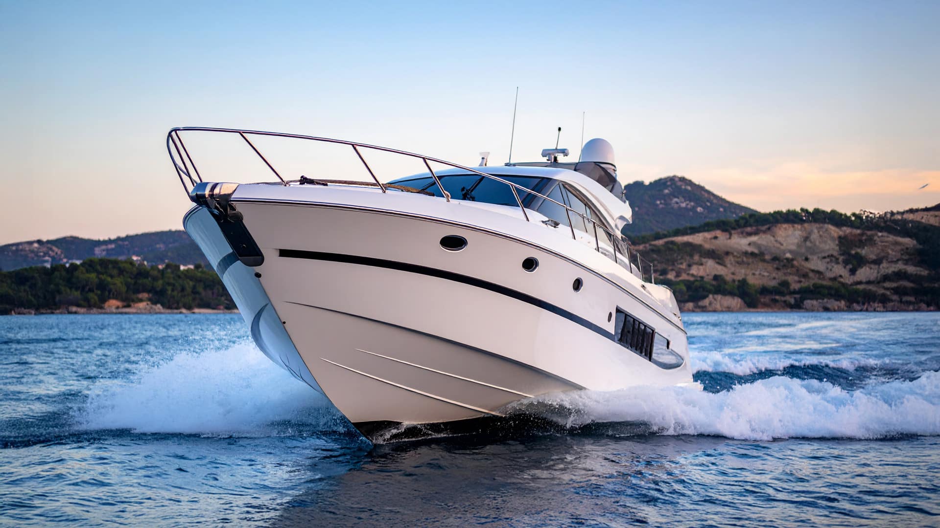 Die Kanzlei Mutschke hilft Ihnen bei Problemen beim Kauf gebrauchter Boote