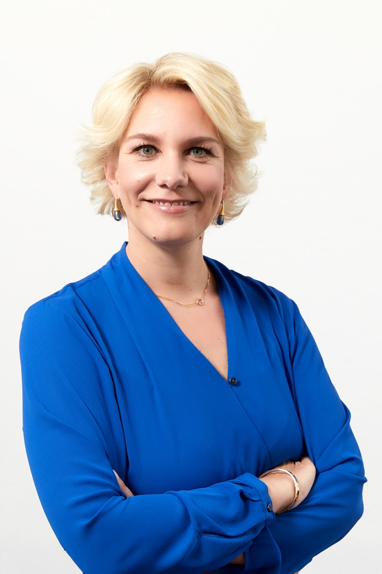 Nicole Mutschke Fachanwältin für Bank- und Kapitalmarktrecht Kanzlei Fachanwältin für Arbeitsrecht Kanzlei Mutschke Rechtsanwaltsgesellschaft mbH Rechtsanwälte Düsseldorf Bielefeld