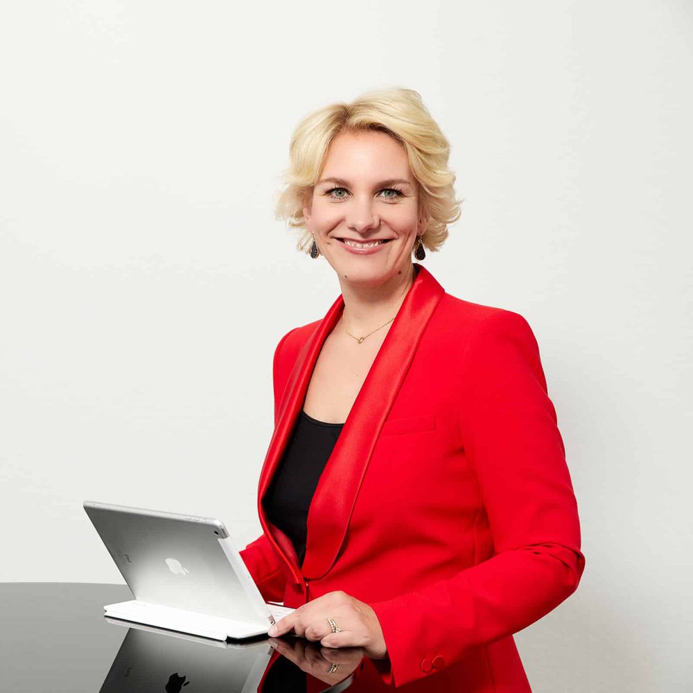 Nicole Mutschke Fachanwältin für Bank- und Kapitalmarktrecht und Arbeitsrecht Kanzlei Mutschke Rechtsanwaltskanzlei Düsseldorf Bielefeld